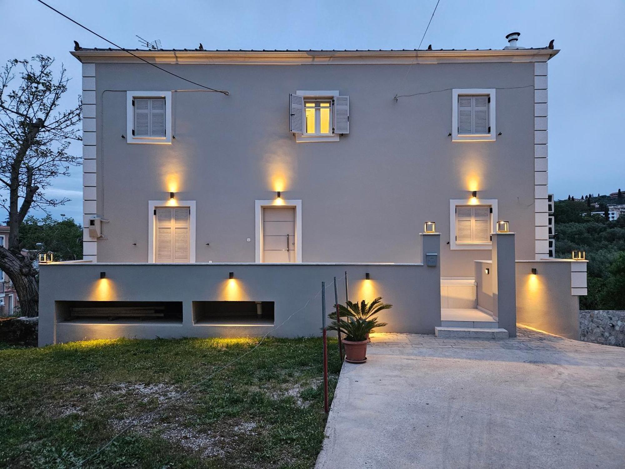 Grey Luxury House Apartment Ipsos Luaran gambar