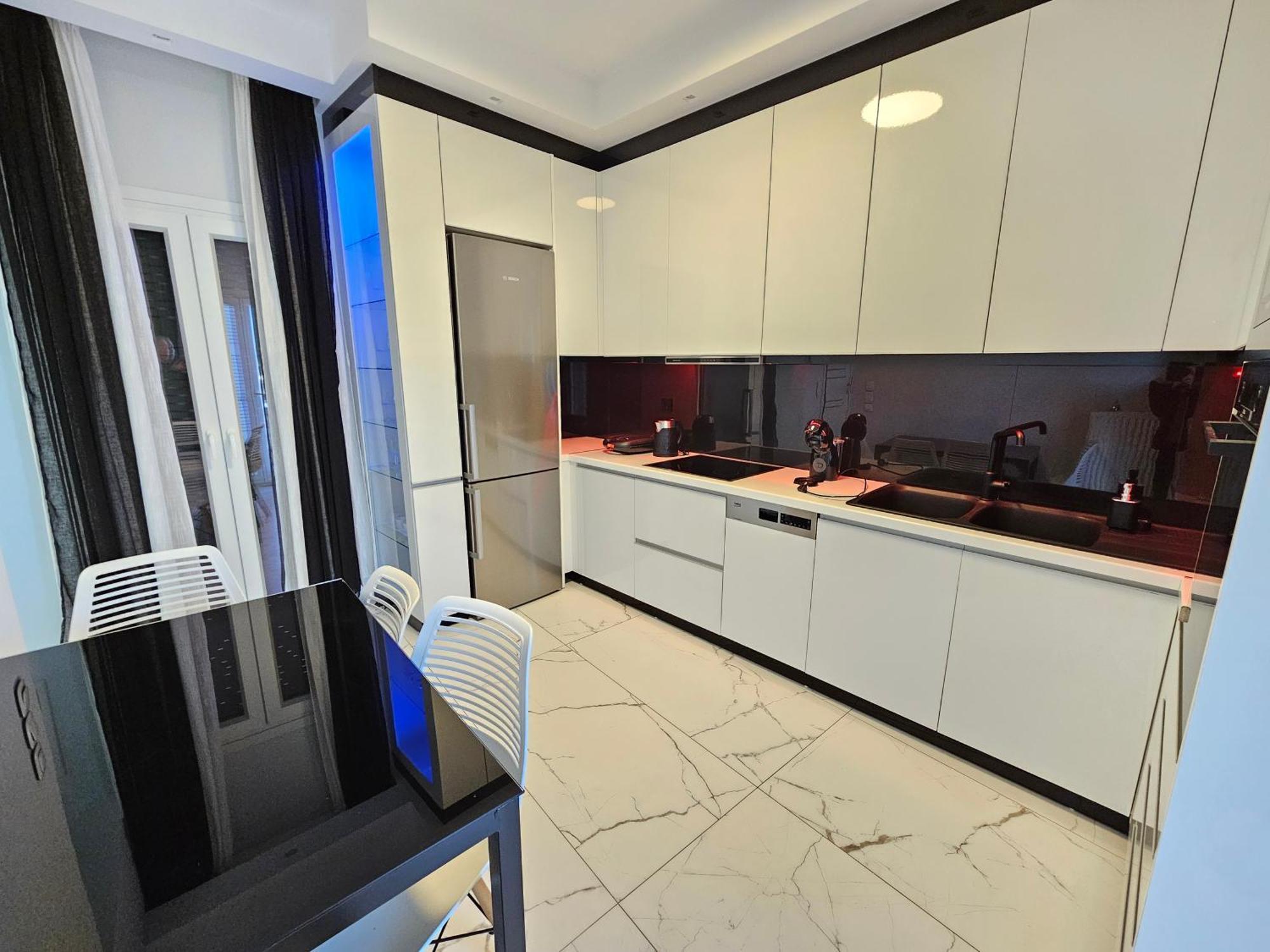Grey Luxury House Apartment Ipsos Luaran gambar